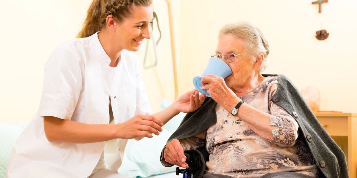 young-nurse-female-senior-nursing-home